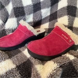 Crocs faux fur cobbler clogs size 8